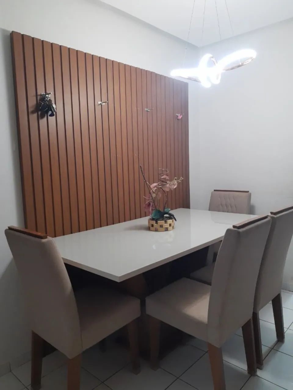 Mesa de Jantar + 4 Cadeiras - Foto 2