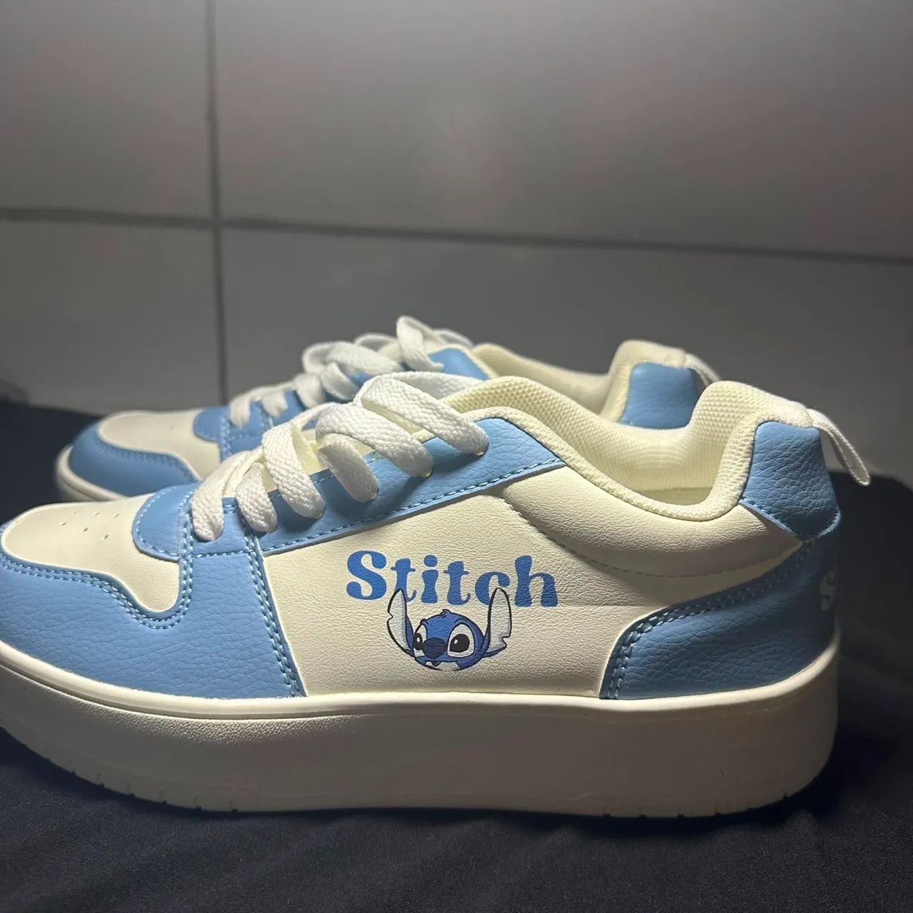 Tênis internacional Stitch