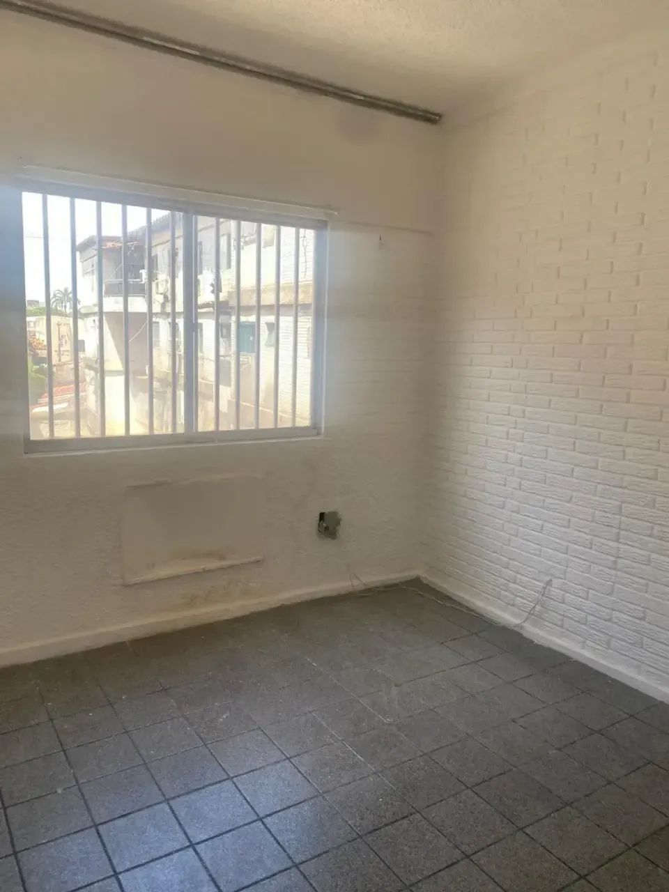 ALUGO APARTAMENTO COM MOBILIA COMPLETA - Foto 3