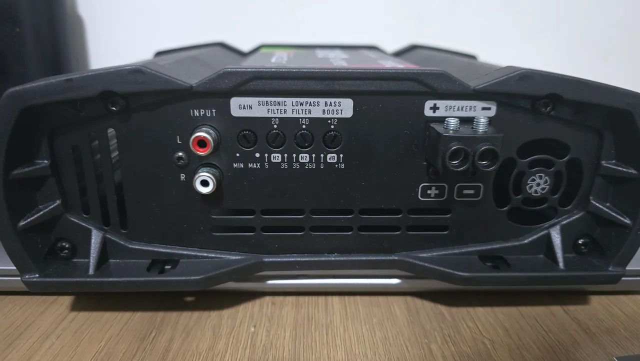 Amplificador Stetsom DB2000 - Foto 4