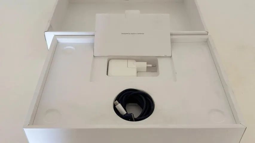 MacBook AIR M2 - Foto 2