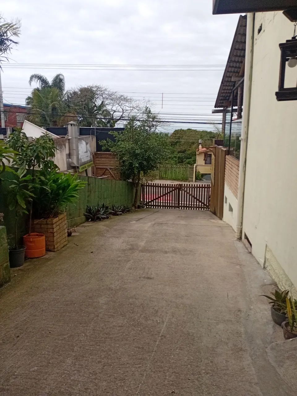 Na geral do santinho. KITINET. 