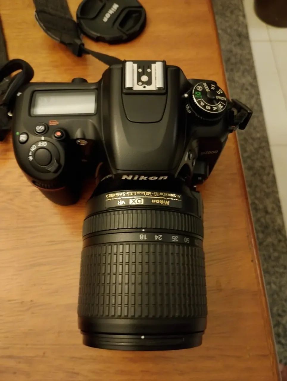 Câmera Nikon D7500 + Lente 18+140MM ED VR DSLR COR PRETO - Câmeras