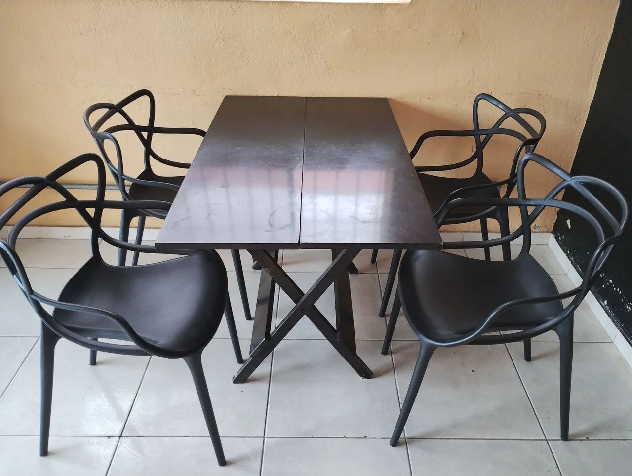 Vendo Cadeira Allegra na cor preta - Foto 2