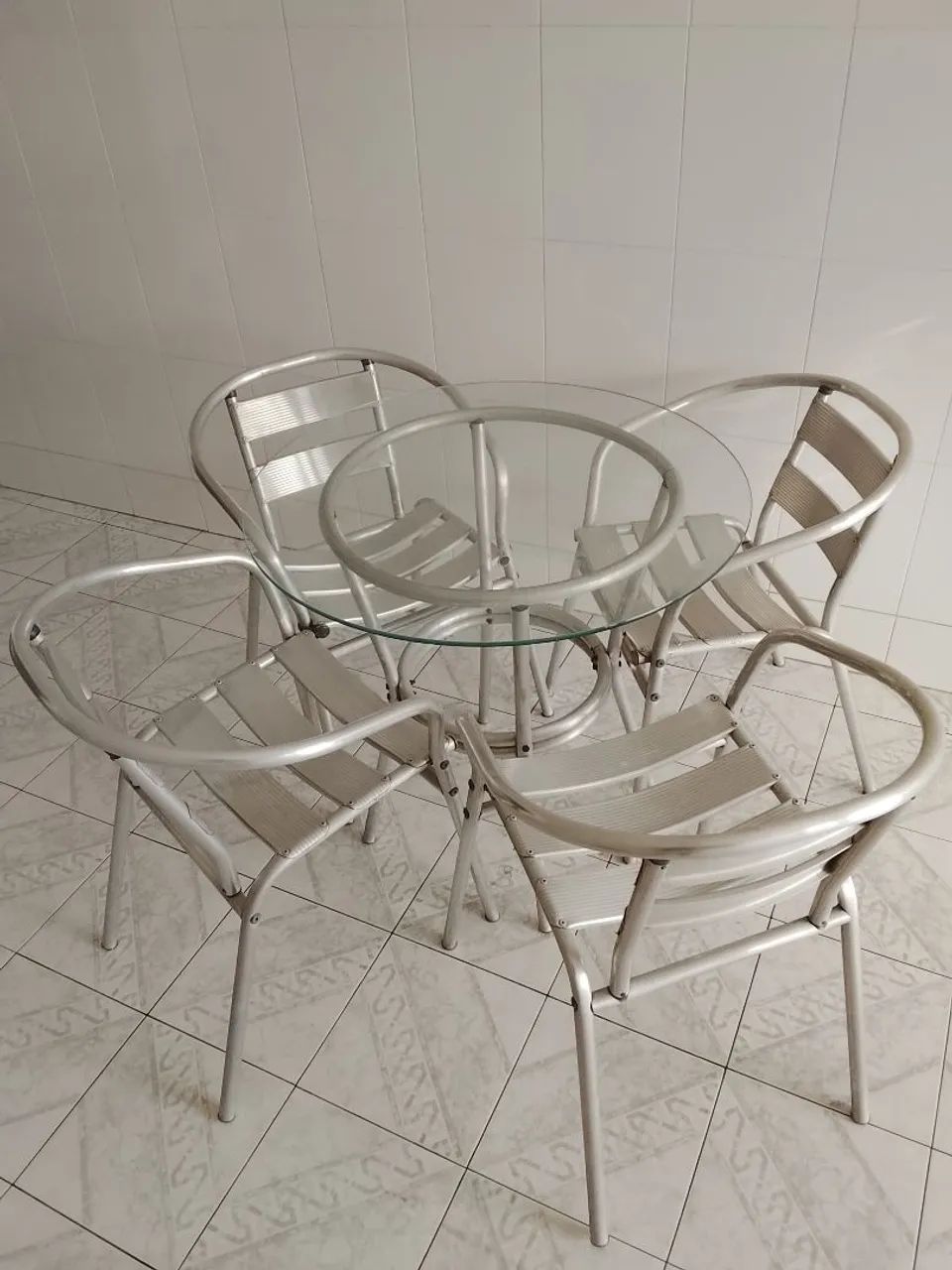 Mesa de alumínio 