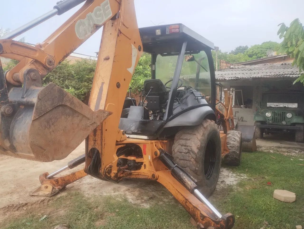 Case 580n 4×4