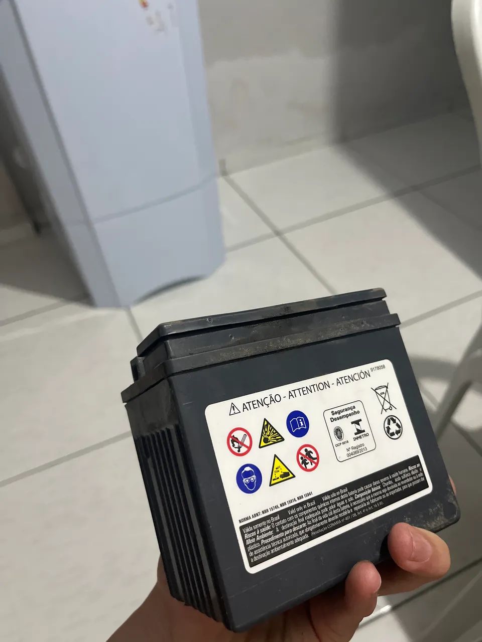 Bateria de moto descarregada - Foto 2