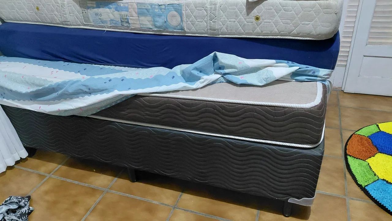 Sofá, mesa, cama e cabeceira  - Foto 3