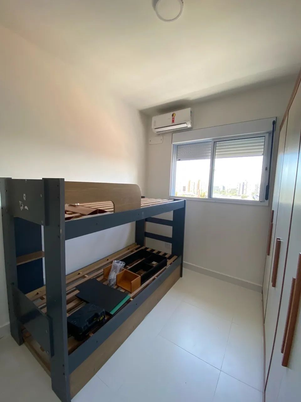 Treliche muito conservada em Mdf 