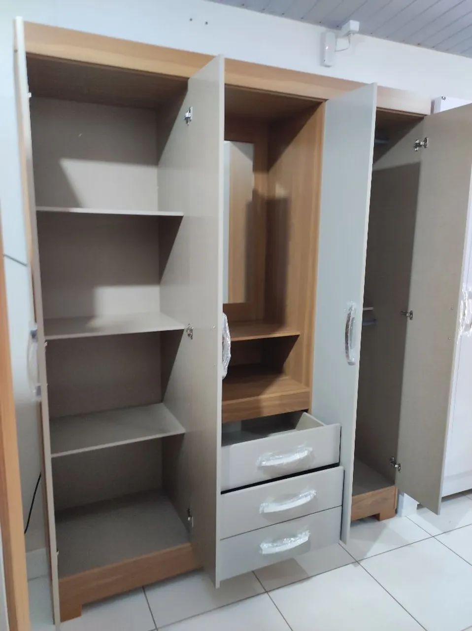 Guarda roupa de casal novo - Foto 2