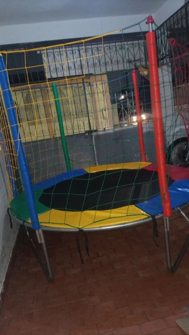 Alugamos mesas e cadeiras e toalhas e pula pular casa de bolinha. - Foto 4