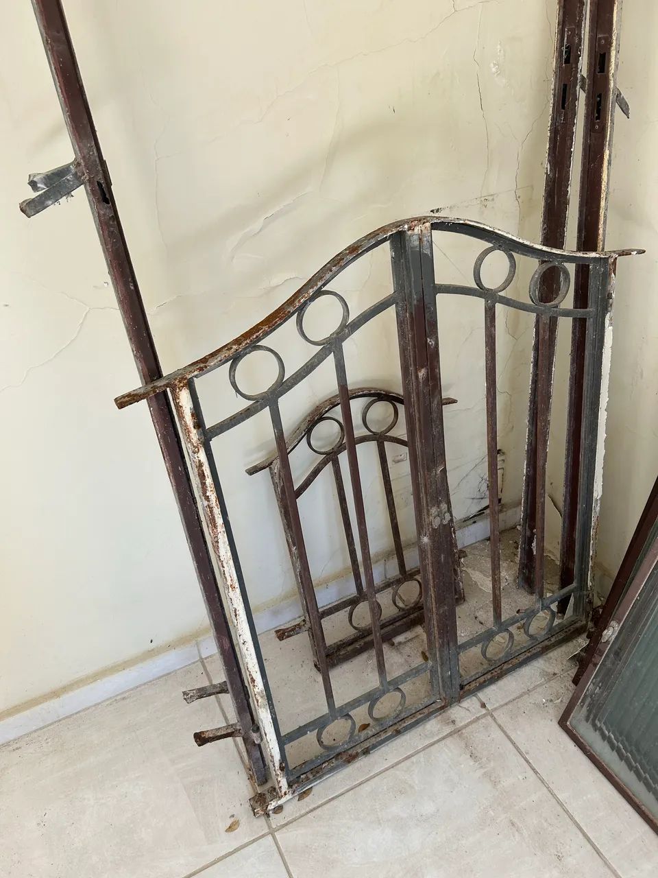 Portas e janelas em ferro maciço