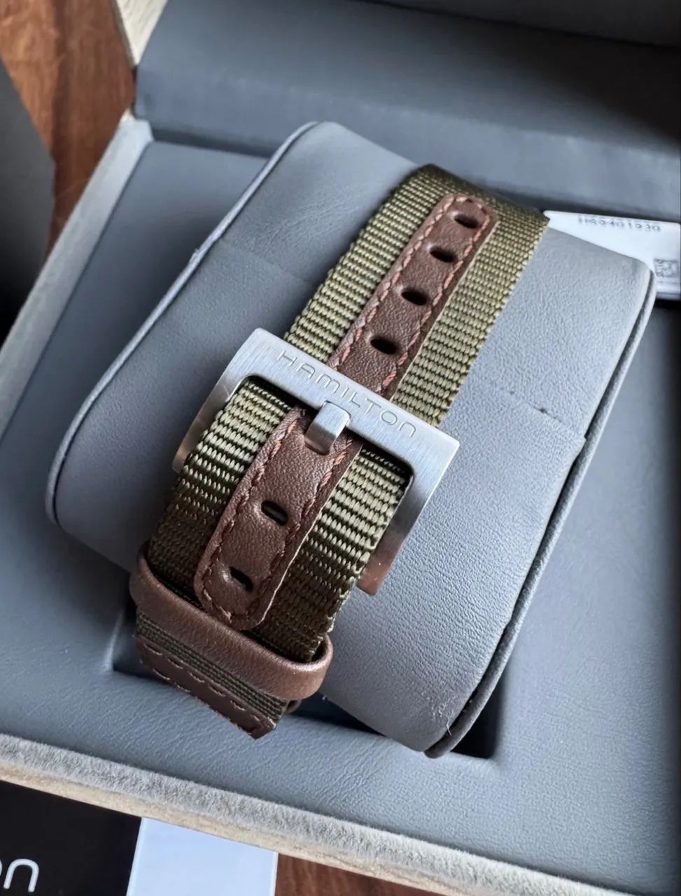 Relógio Hamilton Khaki Field Quartzo Preto 38mm H69401930 - Foto 5