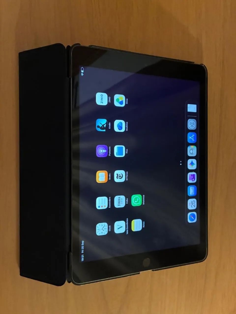 iPad 8ª geração A12 Bionic 10,2?, Wi-Fi, 128GB - Space Gray - Excelente - Foto 2