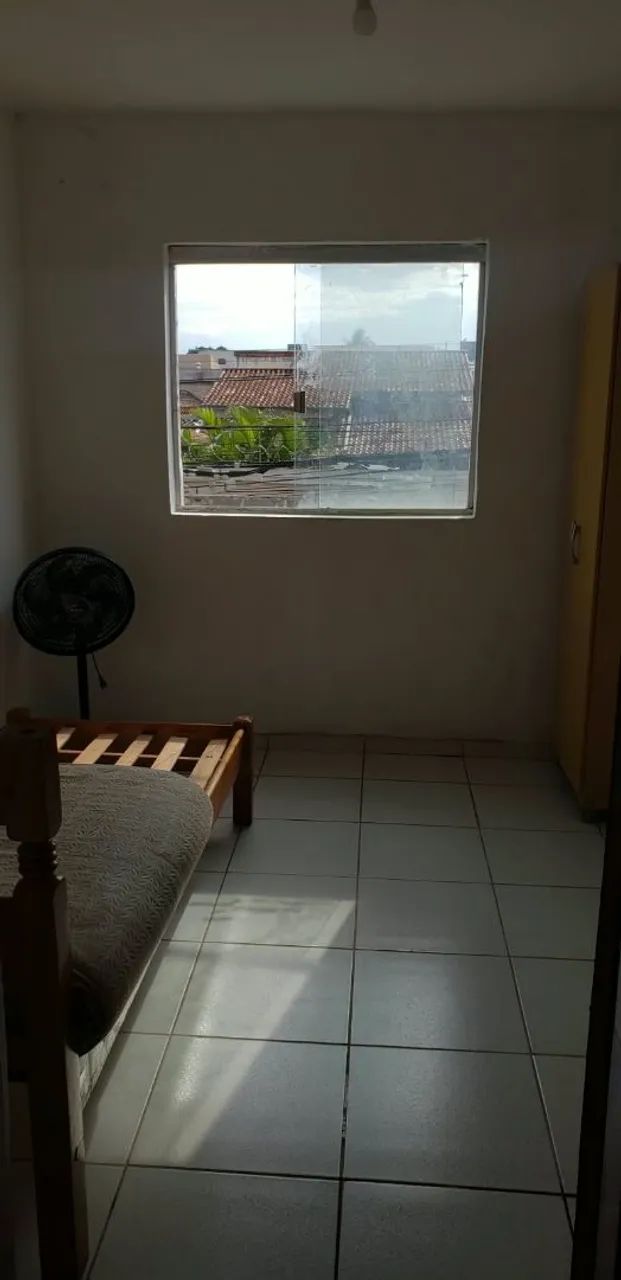 Alugo Quarto no Custódio Pereira 