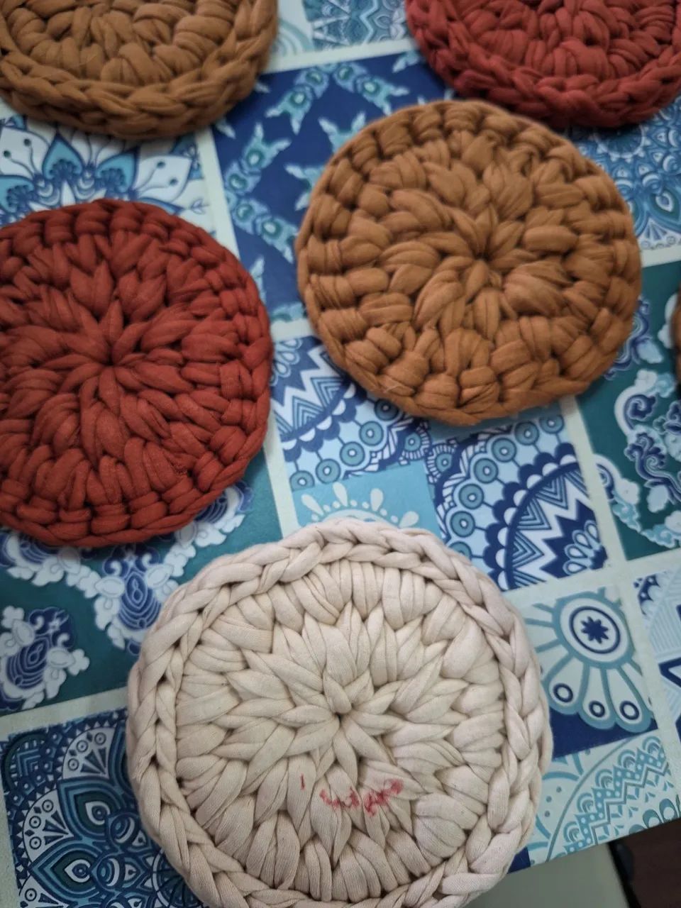 Bandeja em fio de malha espelhada - Foto 5