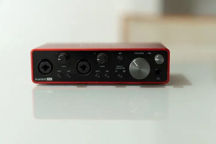 Interface de Áudio - Focusrite Scarlett 2i2 3gen - Foto 2