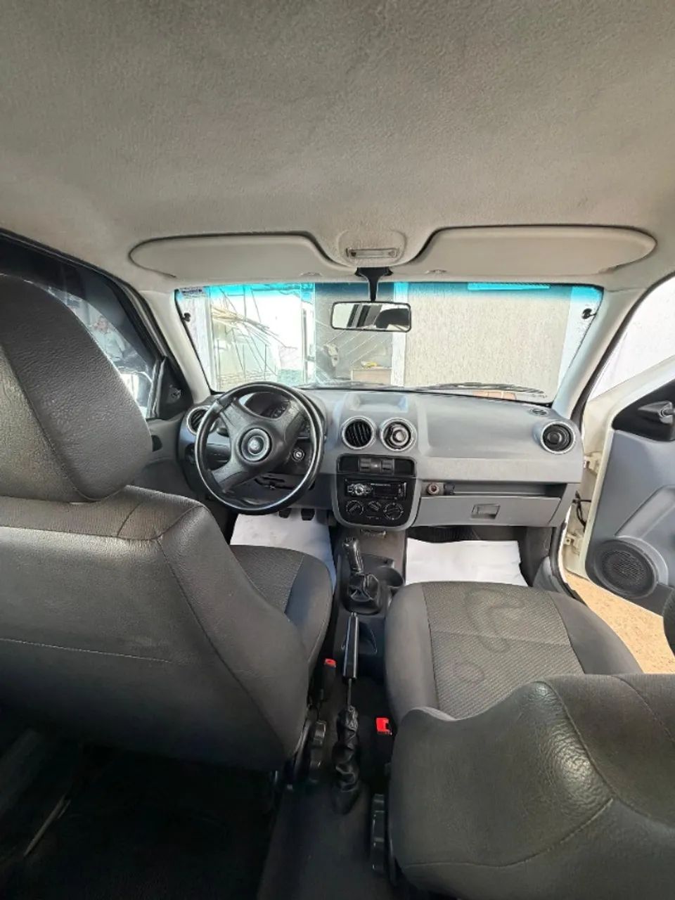 Volkswagen Gol GOL CITY (TREND) 1.0 MI TOTAL FLEX 8V 2P 2012