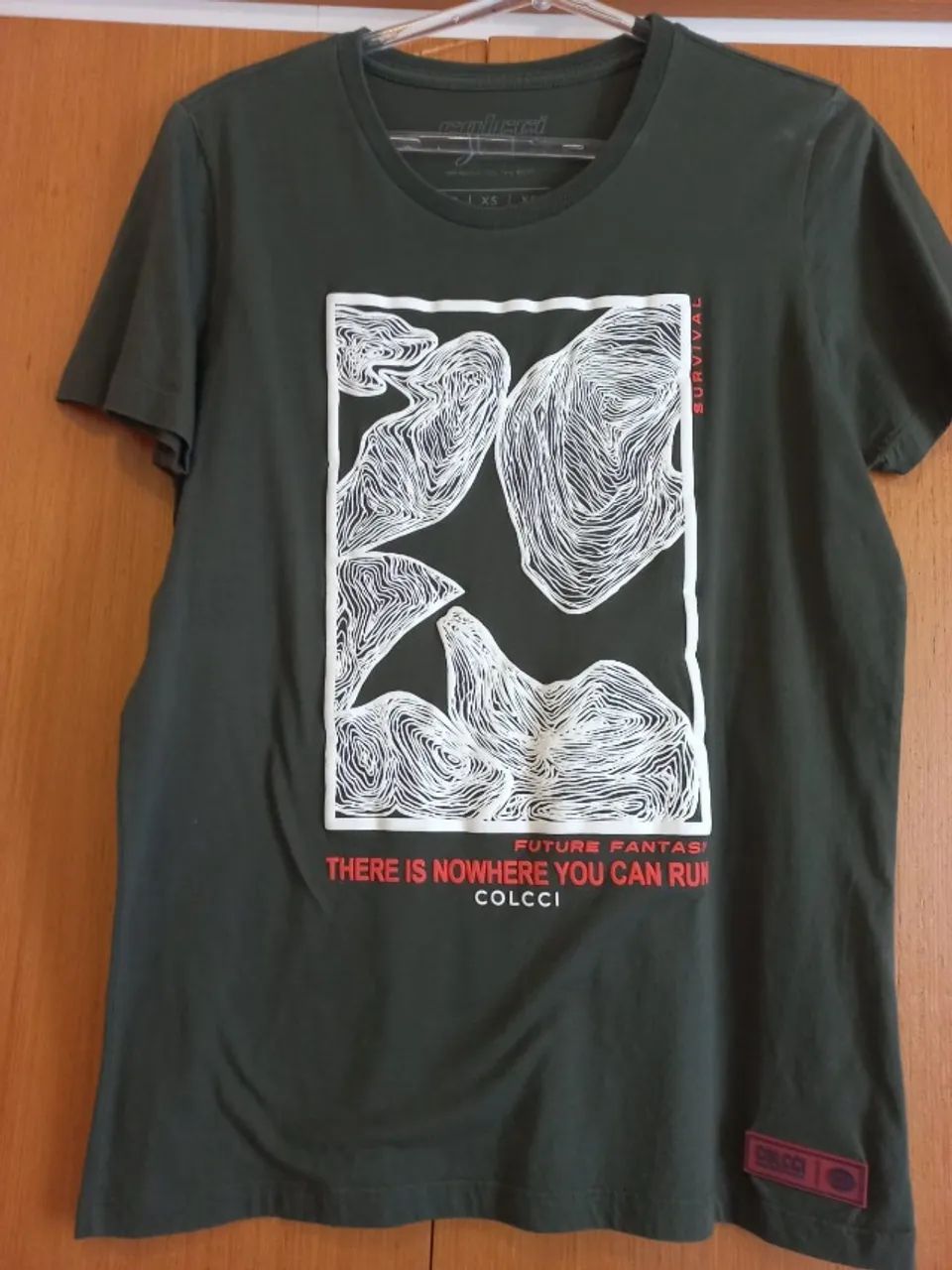 Pacote de 10 camisas usadas em bom estado - Foto 5