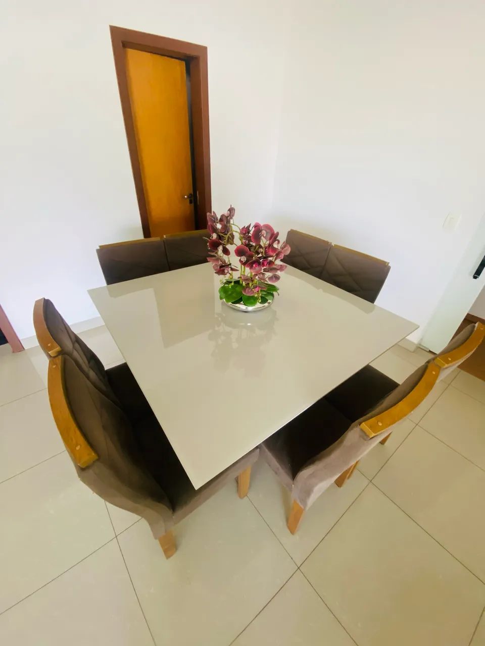 Mesa de jantar com 8 cadeiras  - Foto 3