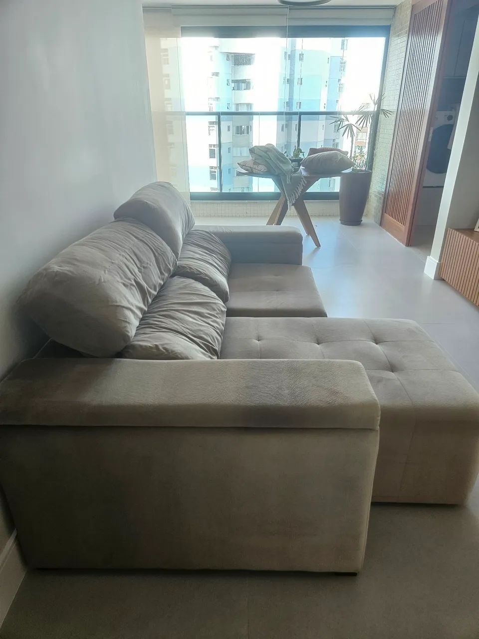 Sofá retrátil - 2m - cinza