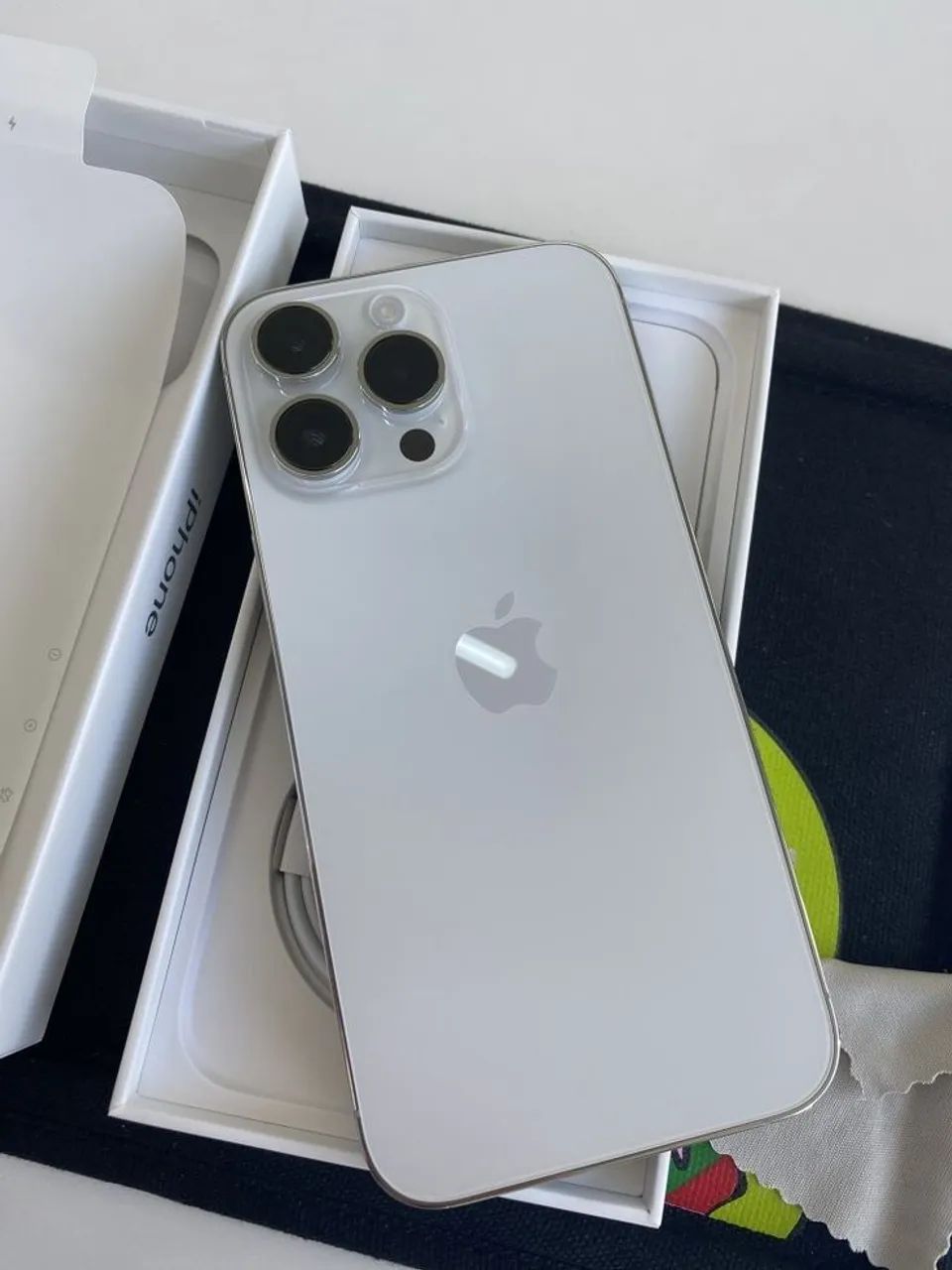 iPhone 15 pro Max 
