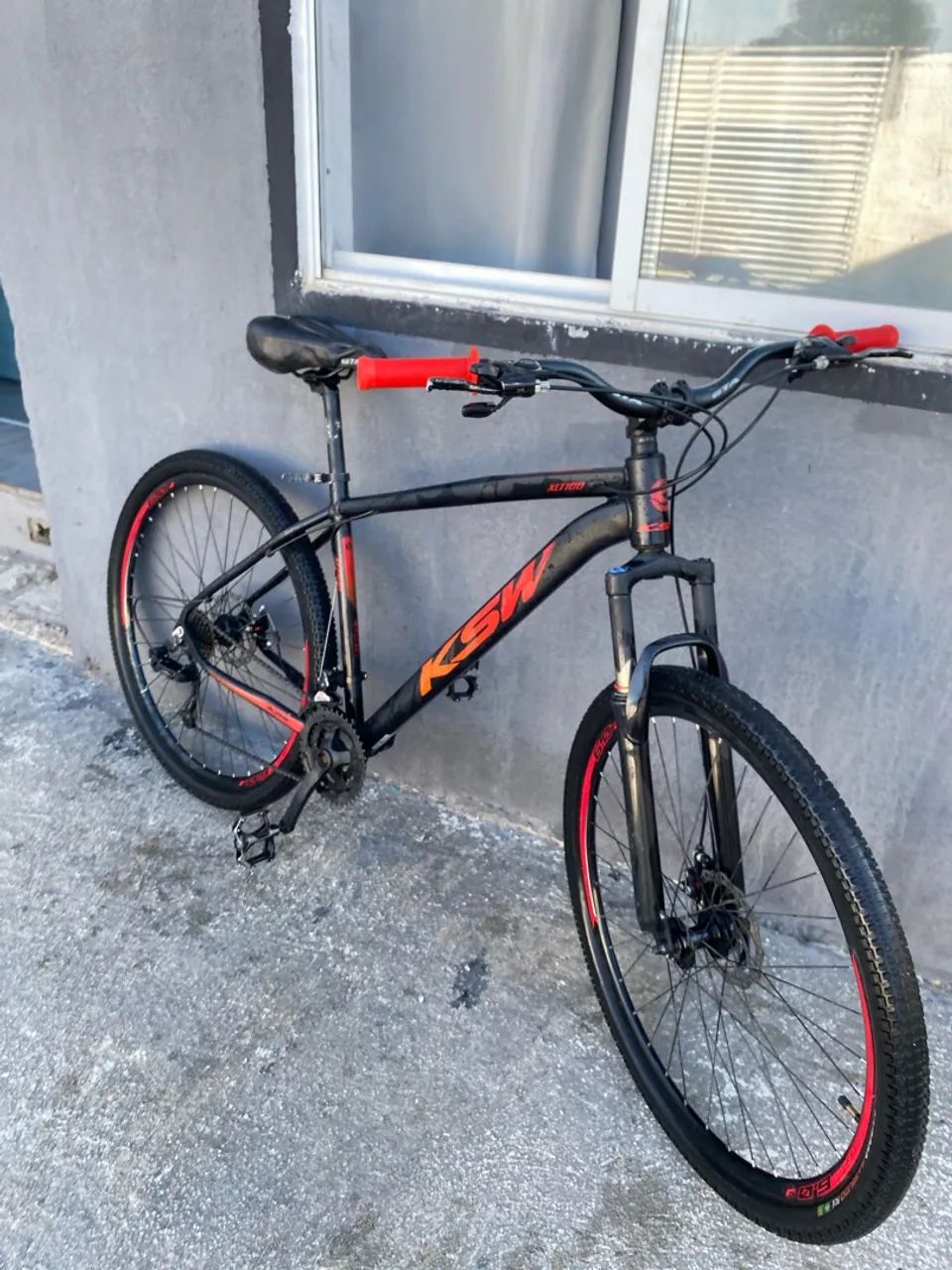 Bicicleta aro 29 semi nova  - Foto 2