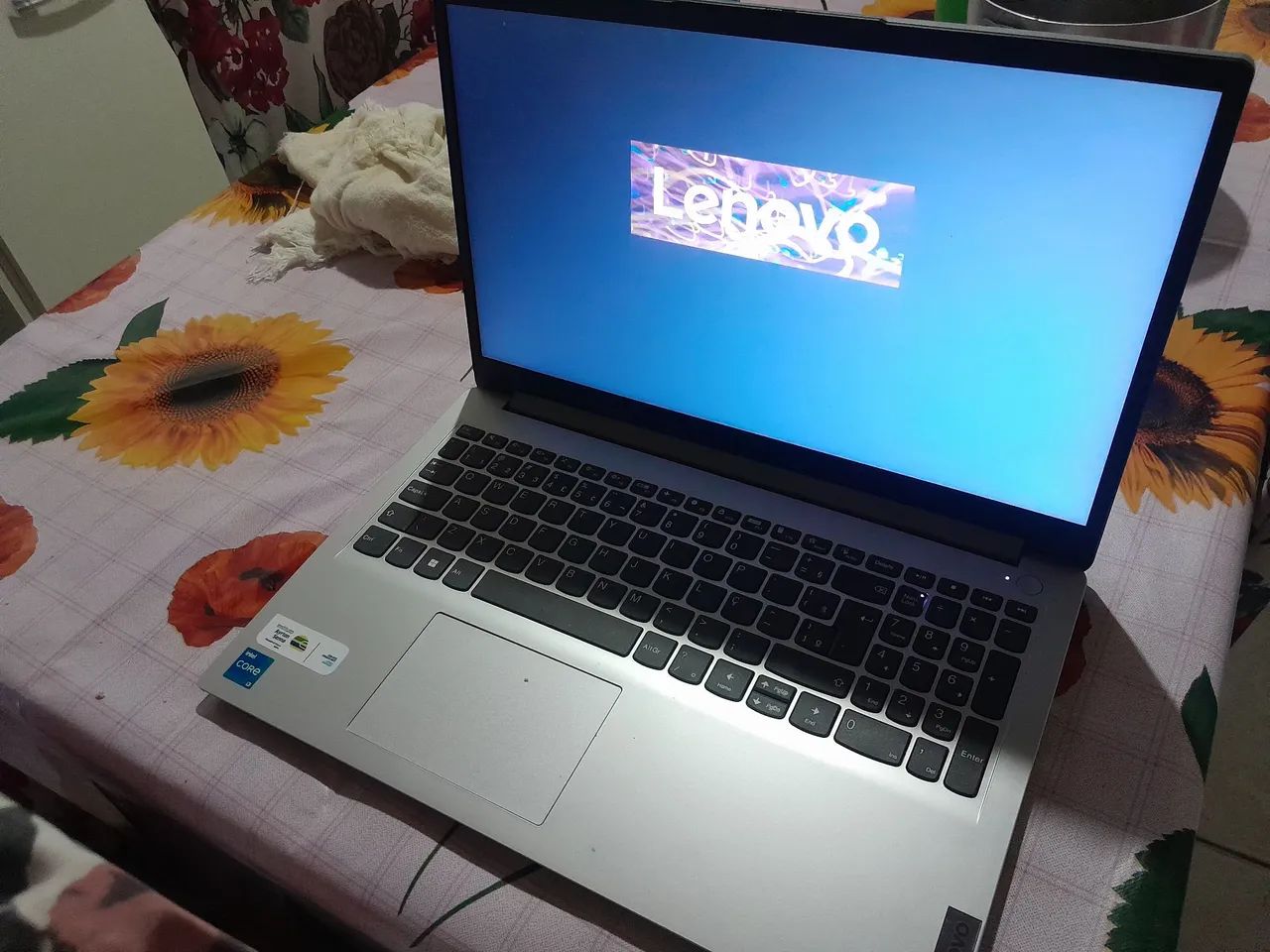 Notebook Lenovo novíssimo  - Foto 2