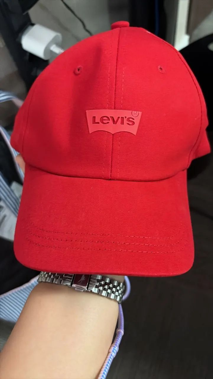 Boné Levis 