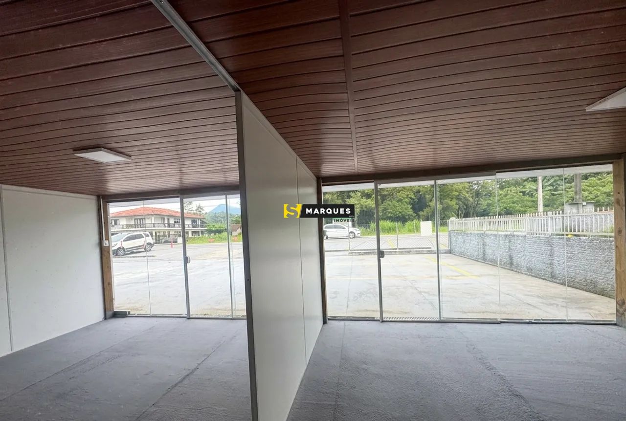 Oportunidade Única em Pirabeiraba - Amplo Imóvel Comercial com 500m² - Foto 3