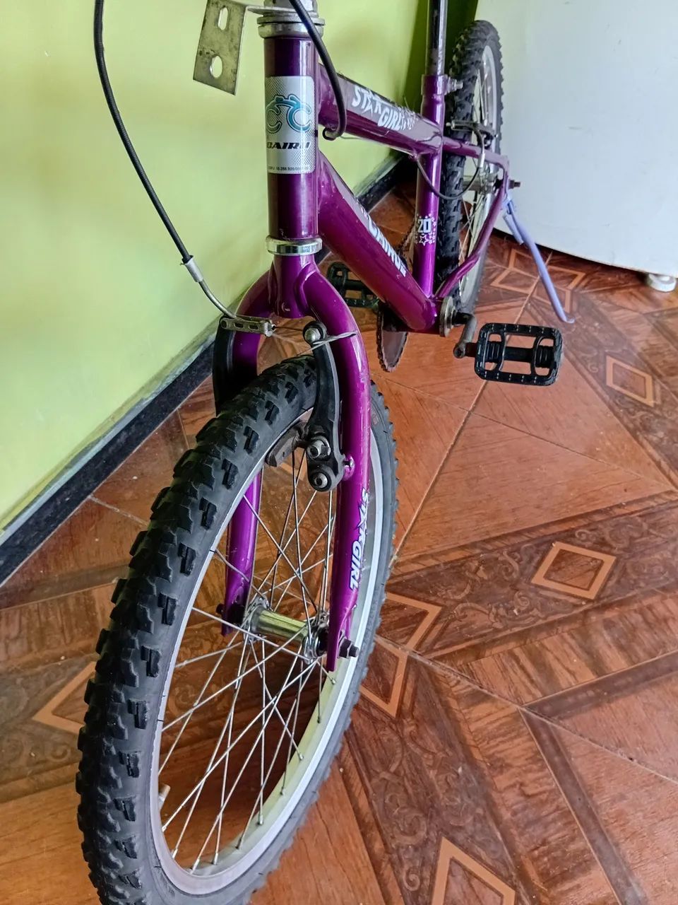 Bicicleta juvenil aro 20 - Foto 5