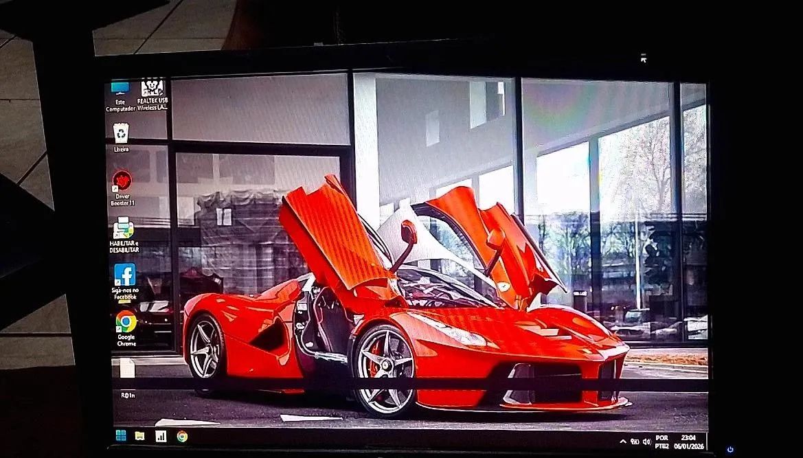 Monitor Dell 19 Polegadas com Linha Horizontal na parte inferior  - Foto 2