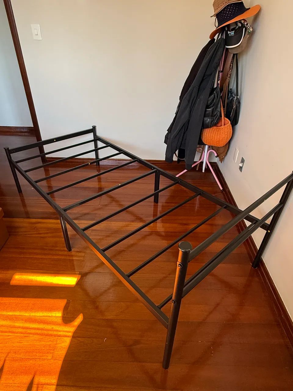 Estrado de metal para cama de solteiro  - Foto 2
