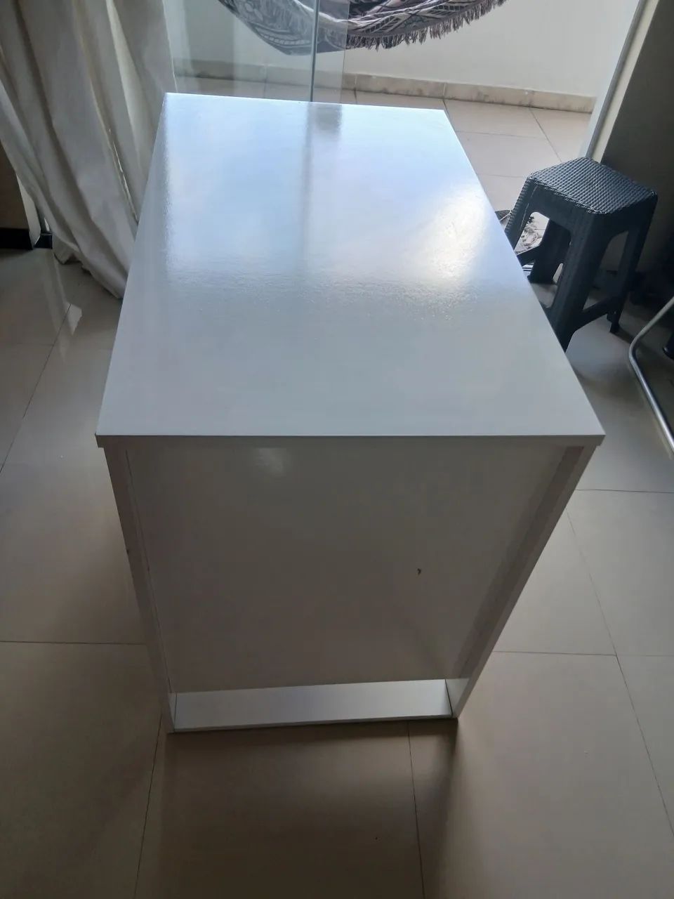 Escrivaninha MDF com acabamento UV - Foto 2