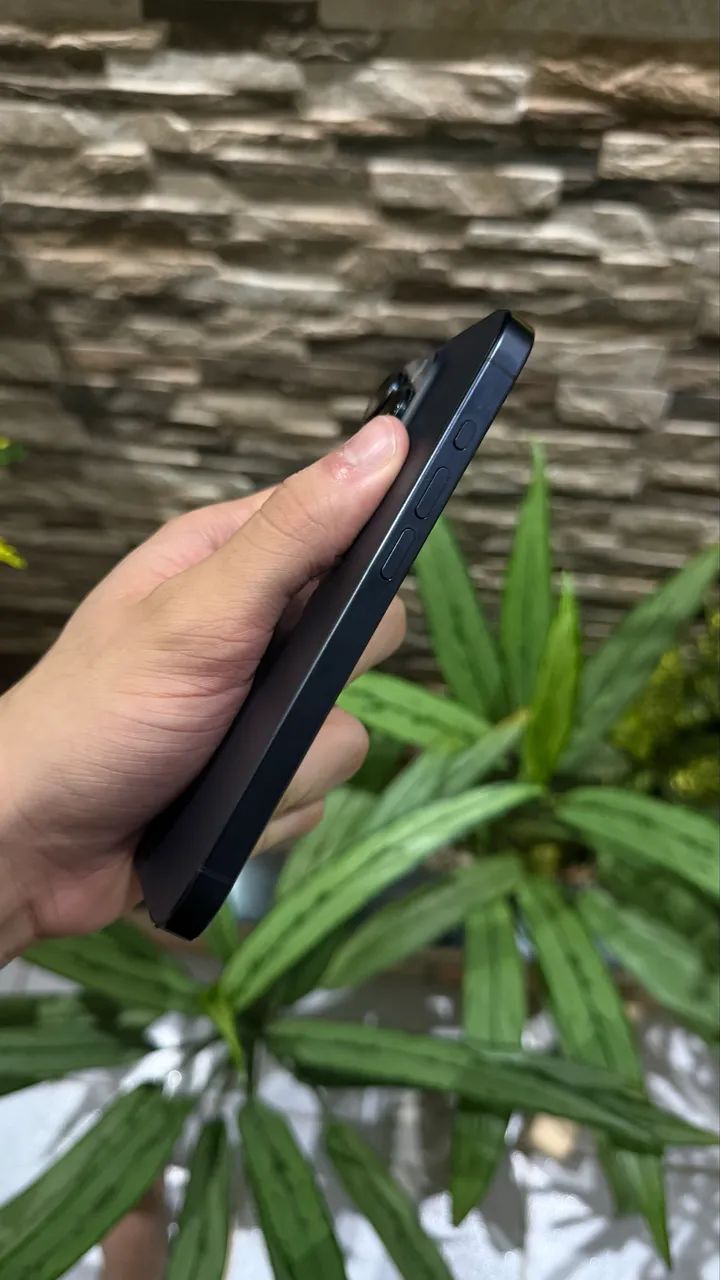 iPhone 15 Pro - 256gb  - Foto 3