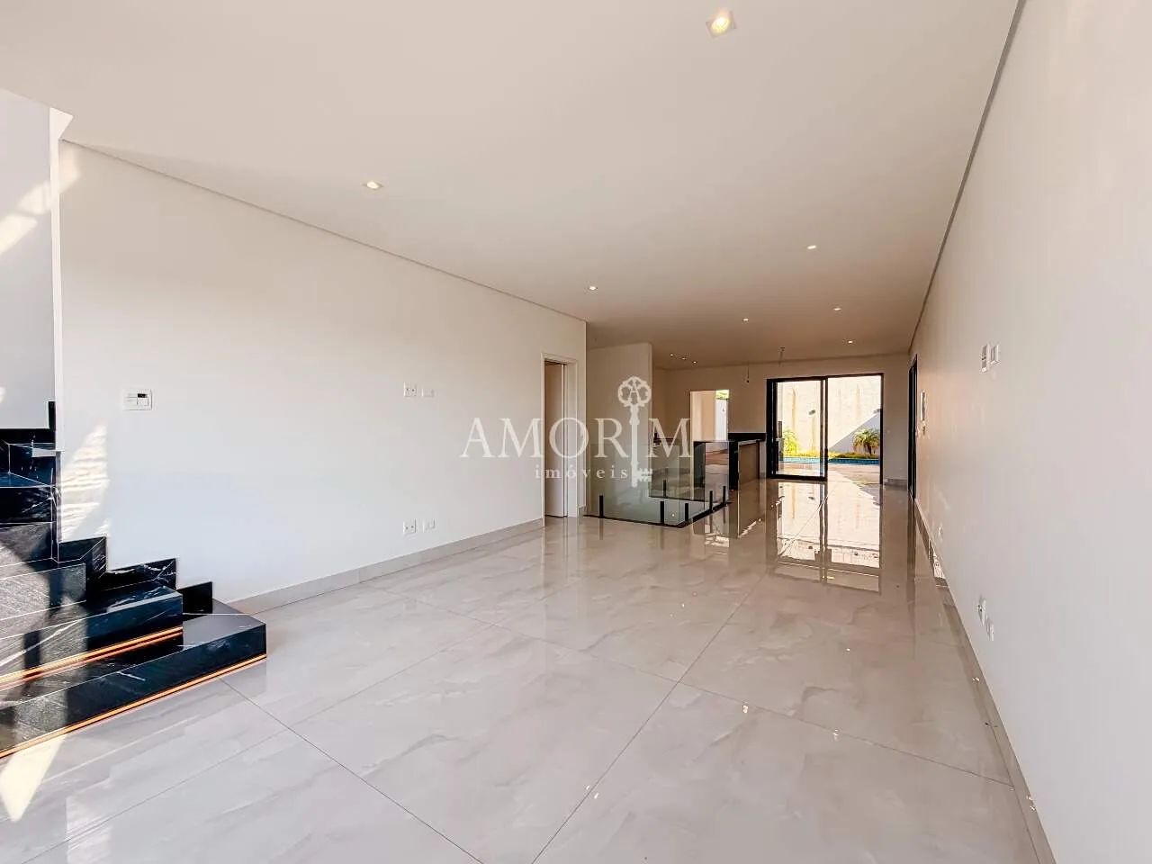 CASA À VENDA COM 3 SUÍTES - PORTAL DOS IPÊS - Foto 4