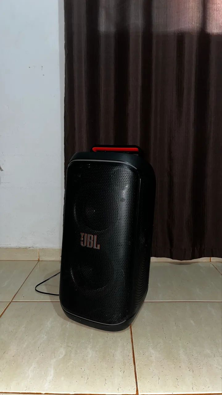 caixa de som Partybox JBL - Foto 2