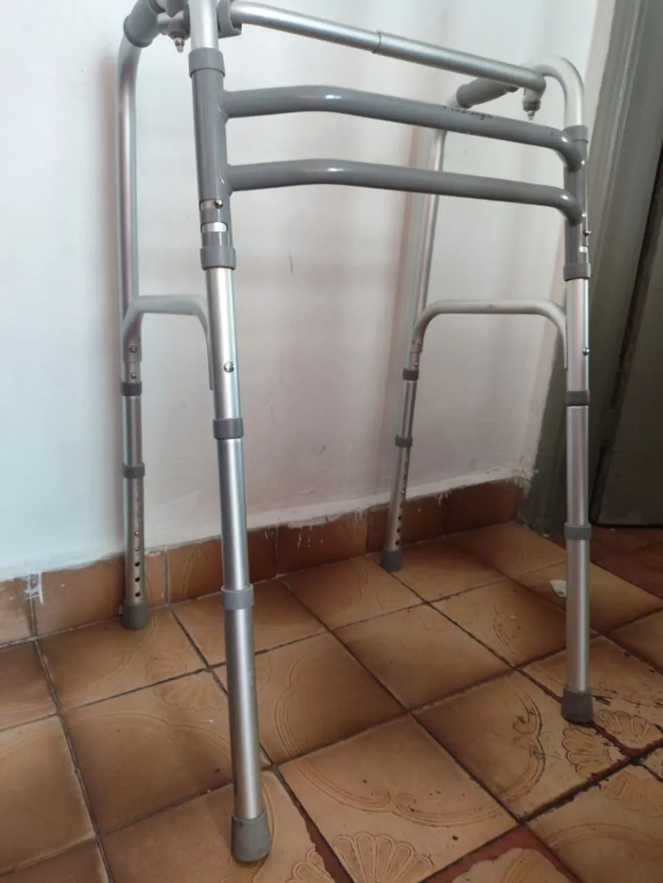 Apoio de alumínio super leve e resistente da marca - Foto 3