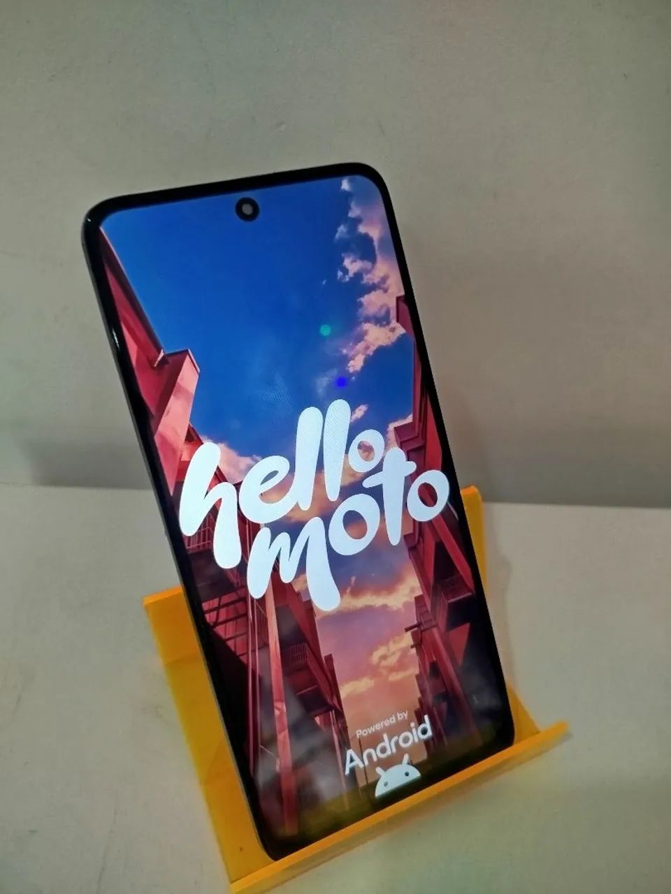 Moto G15  256 gigas + 12 de ram