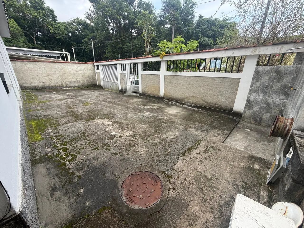 CASA COM ÓTIMO QUINTAL A VENDA EM MURIQUI  - Foto 3