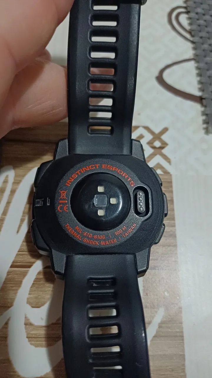 GARMIN INSTINCT EXCELENTE ESTADO COM GARANTIA  - Foto 2