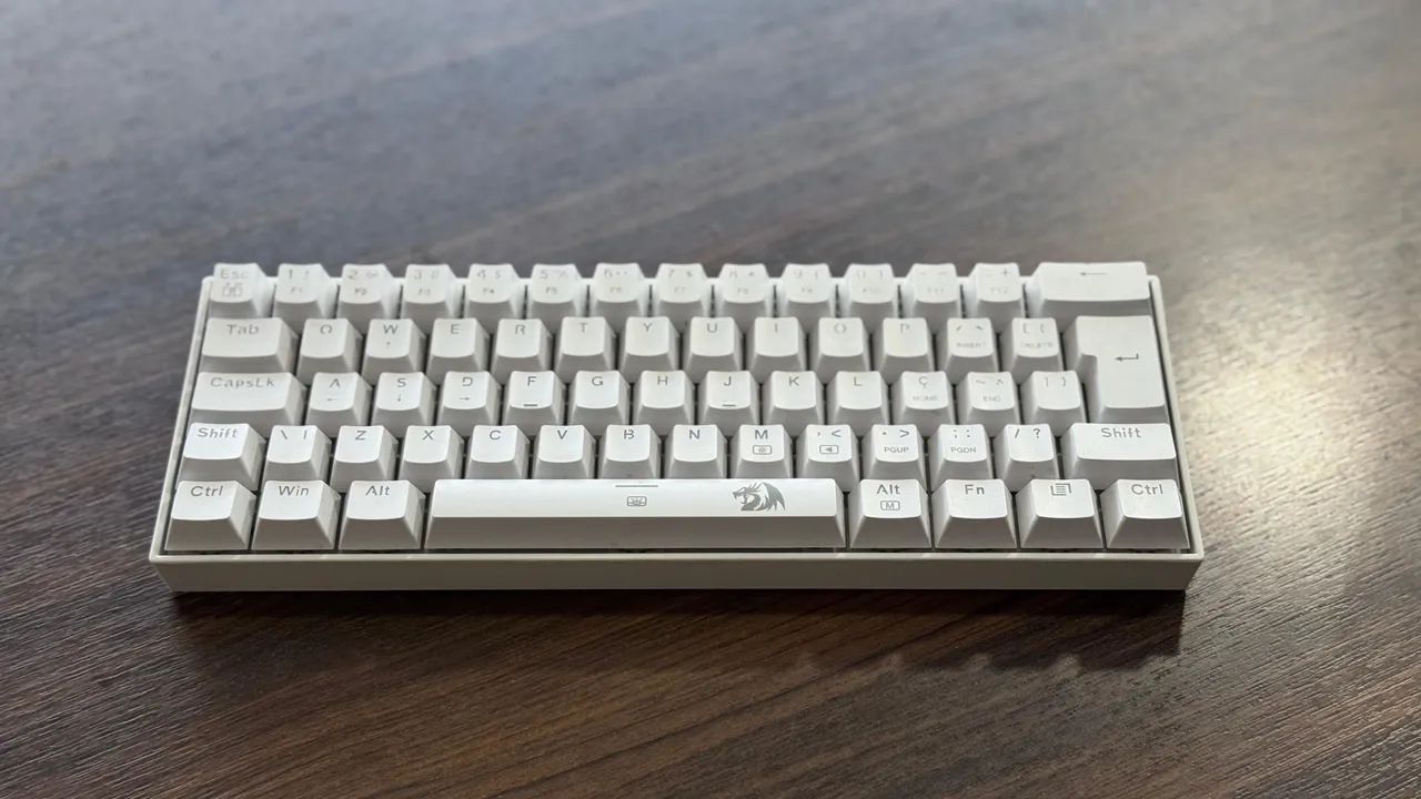 Teclado Semi-Mecânico Branco Red Dragon 60%