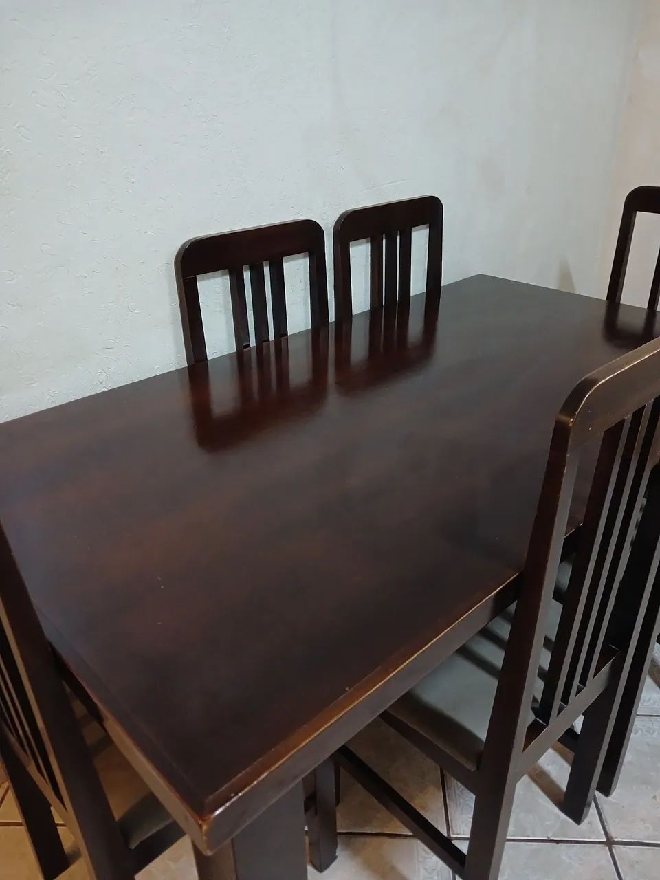 Mesa de madeira maciça LINDAAAA **ACEITO PROPOSTAS*** - Foto 4
