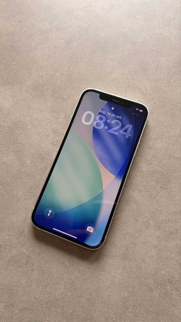 iPhone 12 - 64GB