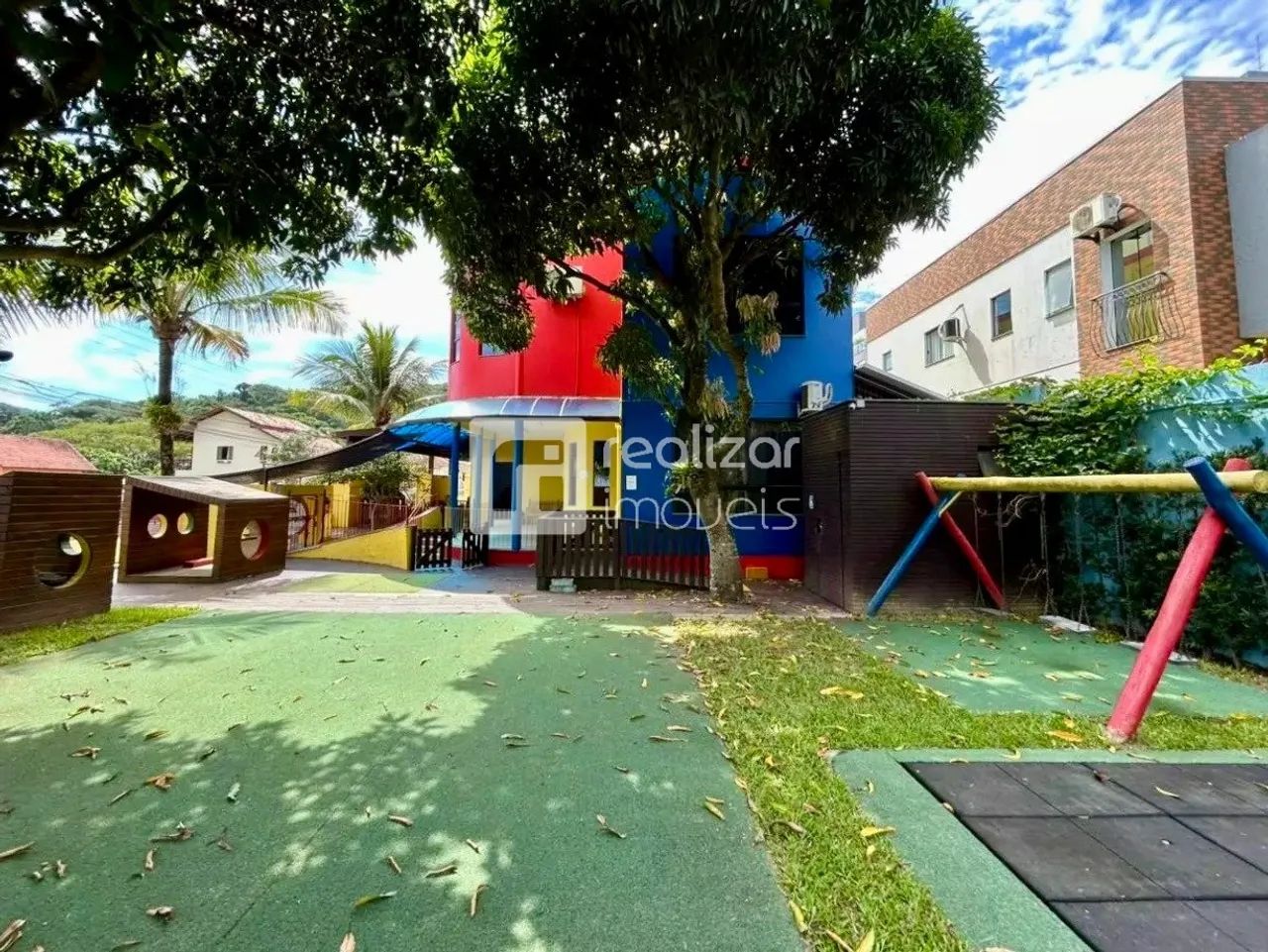 Casa Comercial 726m2 no bairro Campeche Florianópolis