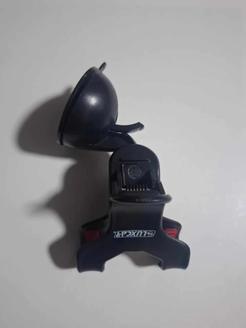 Suporte veicular para smartphone