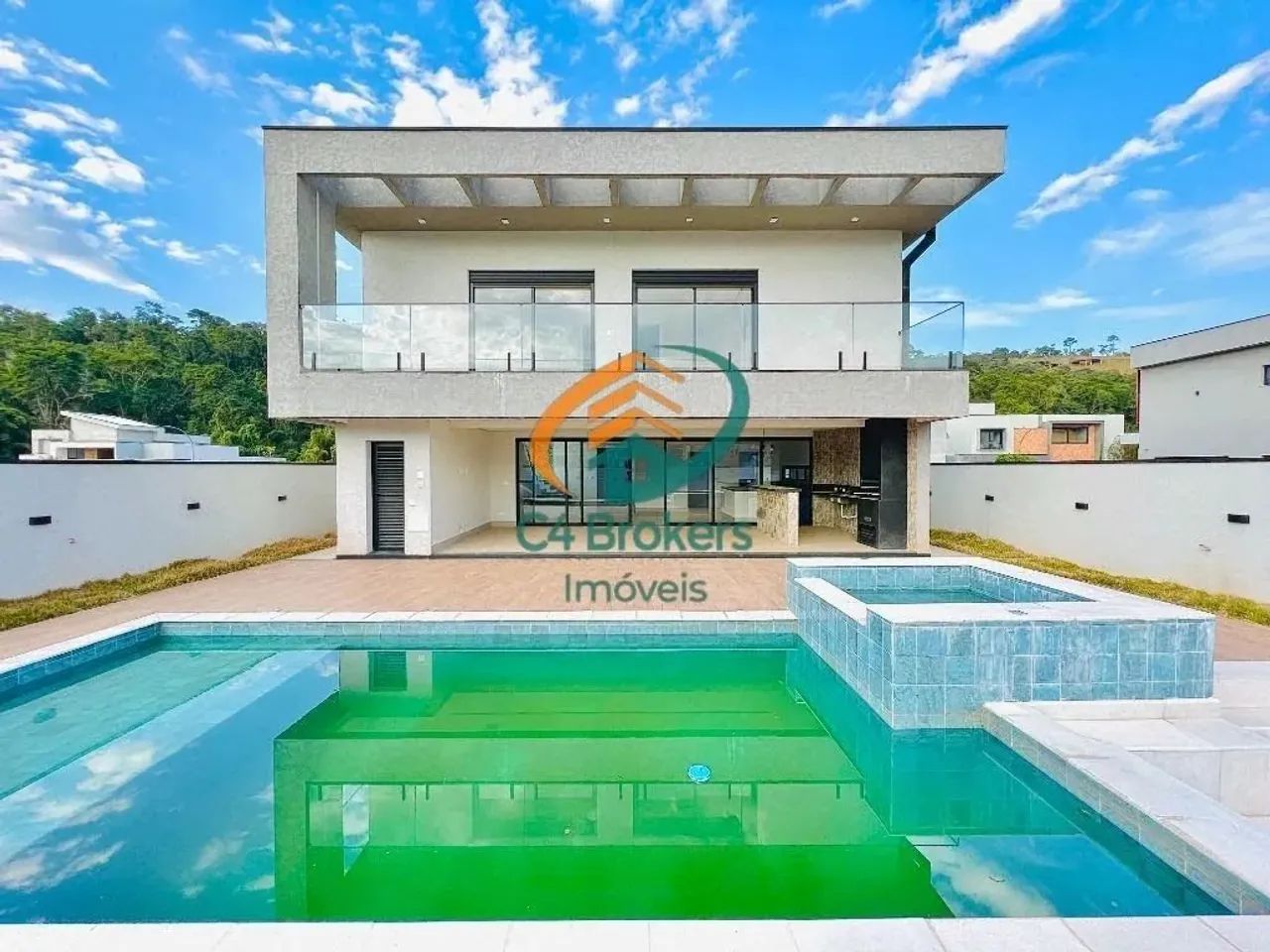 Sobrado em Condomínio em Itapetininga - Atibaia, SP