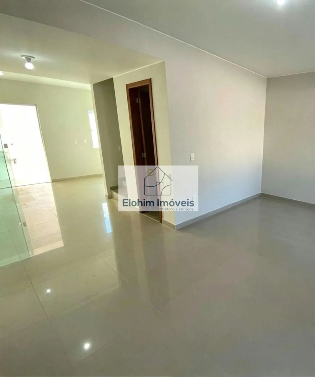 Casa à Venda | 3 Quartos, Suíte e 2 Vagas de Garagem - Foto 3