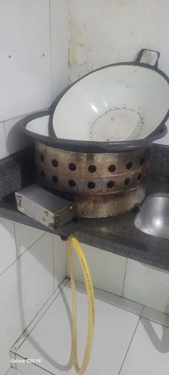 FRITADEIRA A GAS, COM DOIS TACHOS