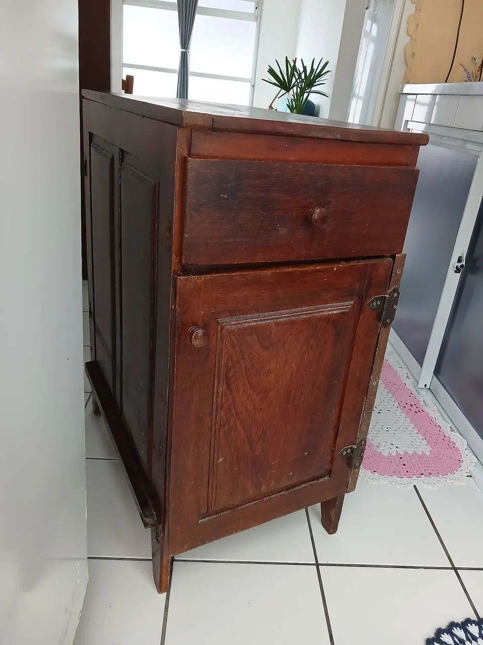 Armário multiuso madeira angelim 